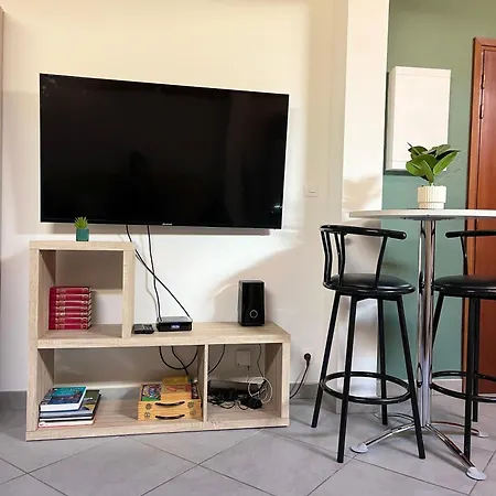 Cosy Albertville Parking Gratuit Apartment Gilly-sur-Isere